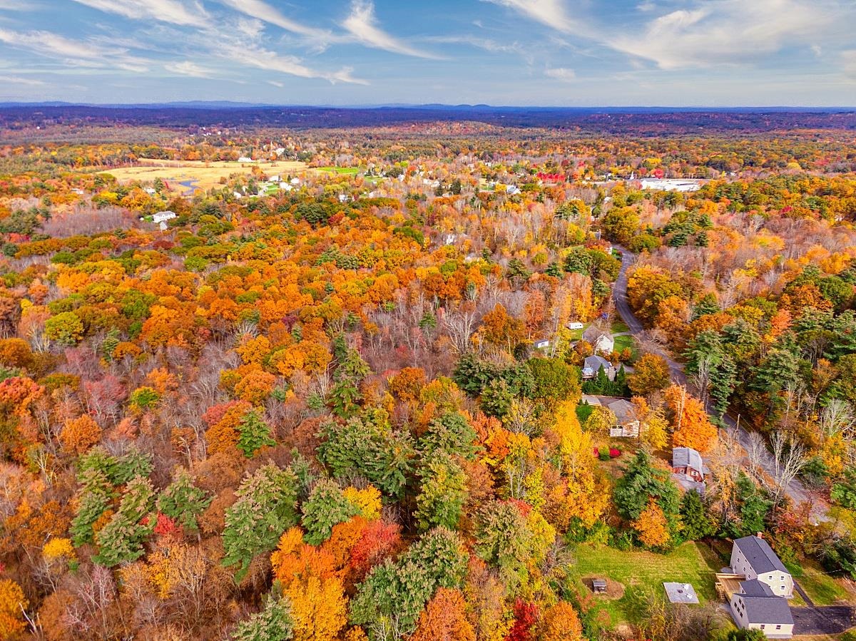23 Floyd Road Derry, NH 03038 - Photo 13 of 40