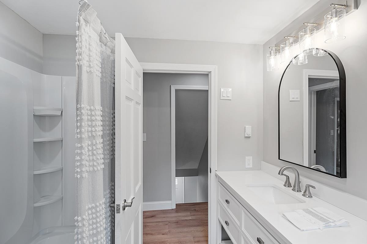 23 Floyd Road Derry, NH 03038 - Photo 18 of 40