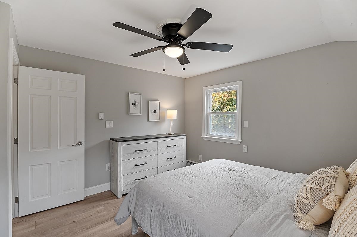 23 Floyd Road Derry, NH 03038 - Photo 20 of 40