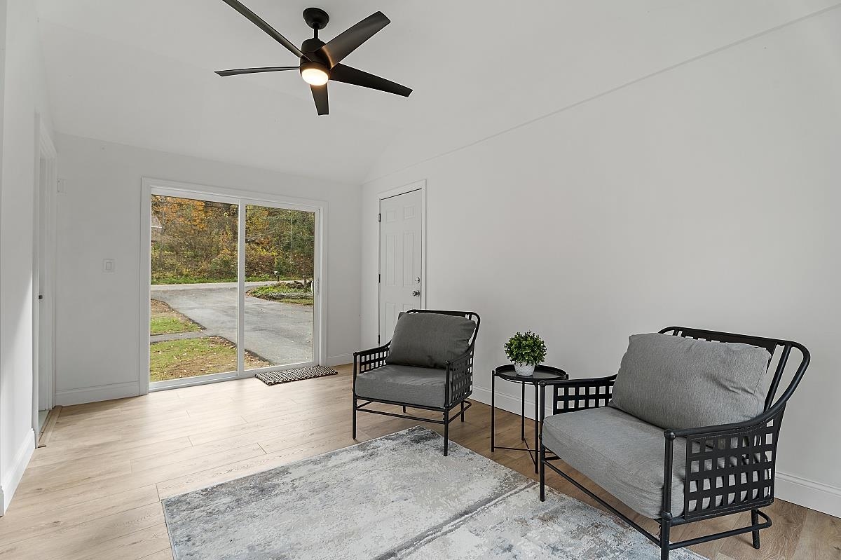 23 Floyd Road Derry, NH 03038 - Photo 24 of 40