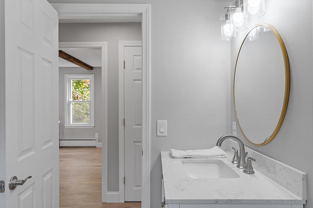 23 Floyd Road Derry, NH 03038 - Photo 10 of 40