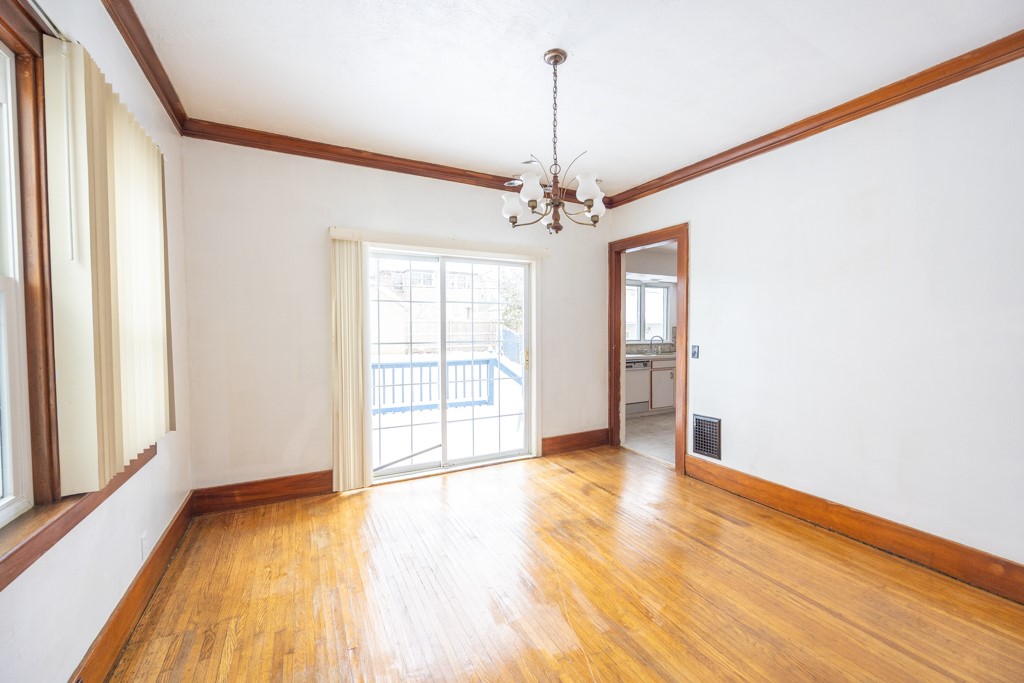 204 Salisbury Street Rochester, NY 14609 - Photo 11 of 33