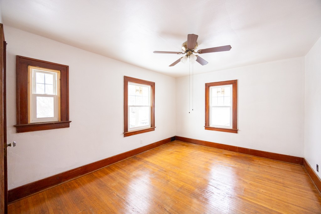 204 Salisbury Street Rochester, NY 14609 - Photo 19 of 33