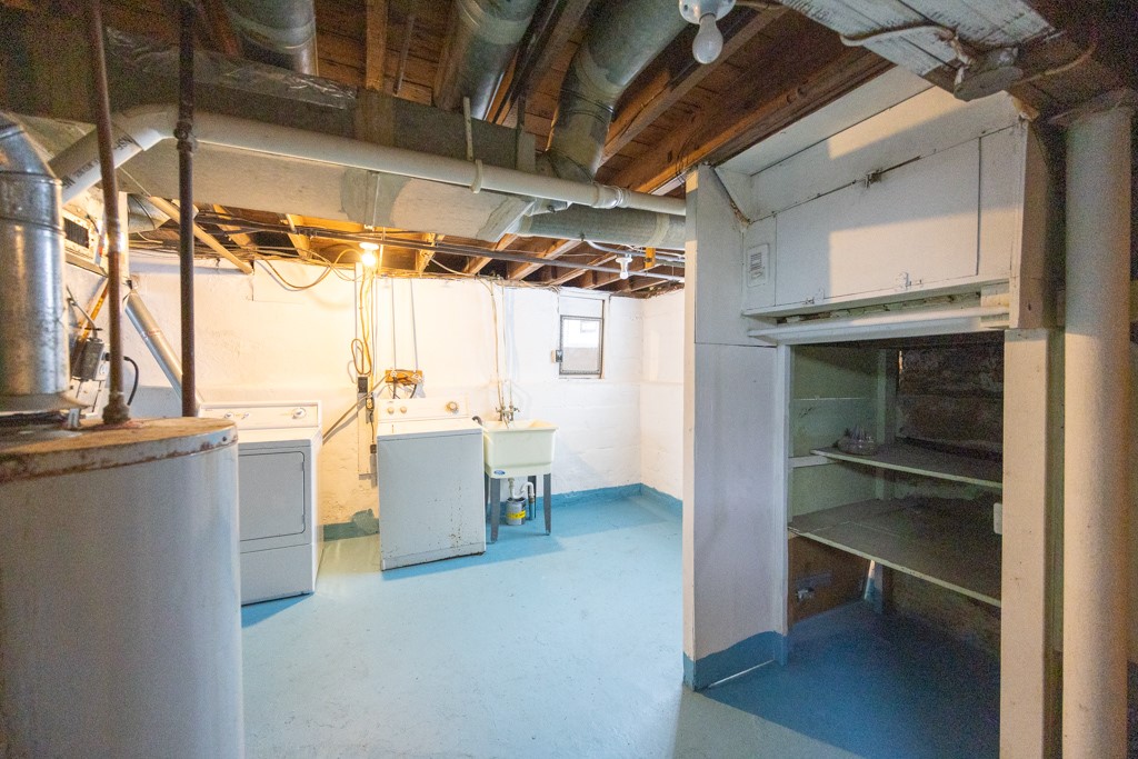 204 Salisbury Street Rochester, NY 14609 - Photo 27 of 33