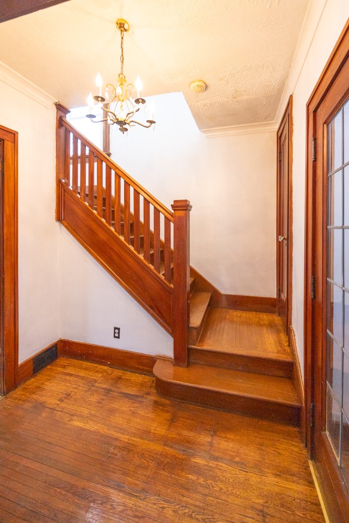 204 Salisbury Street Rochester, NY 14609 - Photo 6 of 33