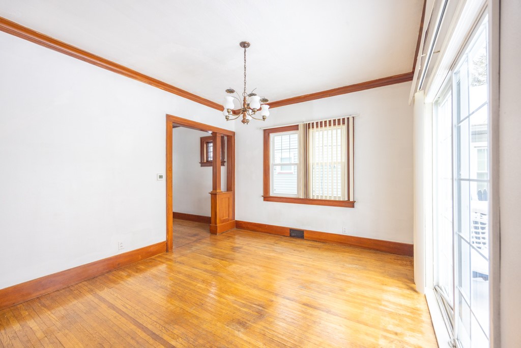 204 Salisbury Street Rochester, NY 14609 - Photo 10 of 33