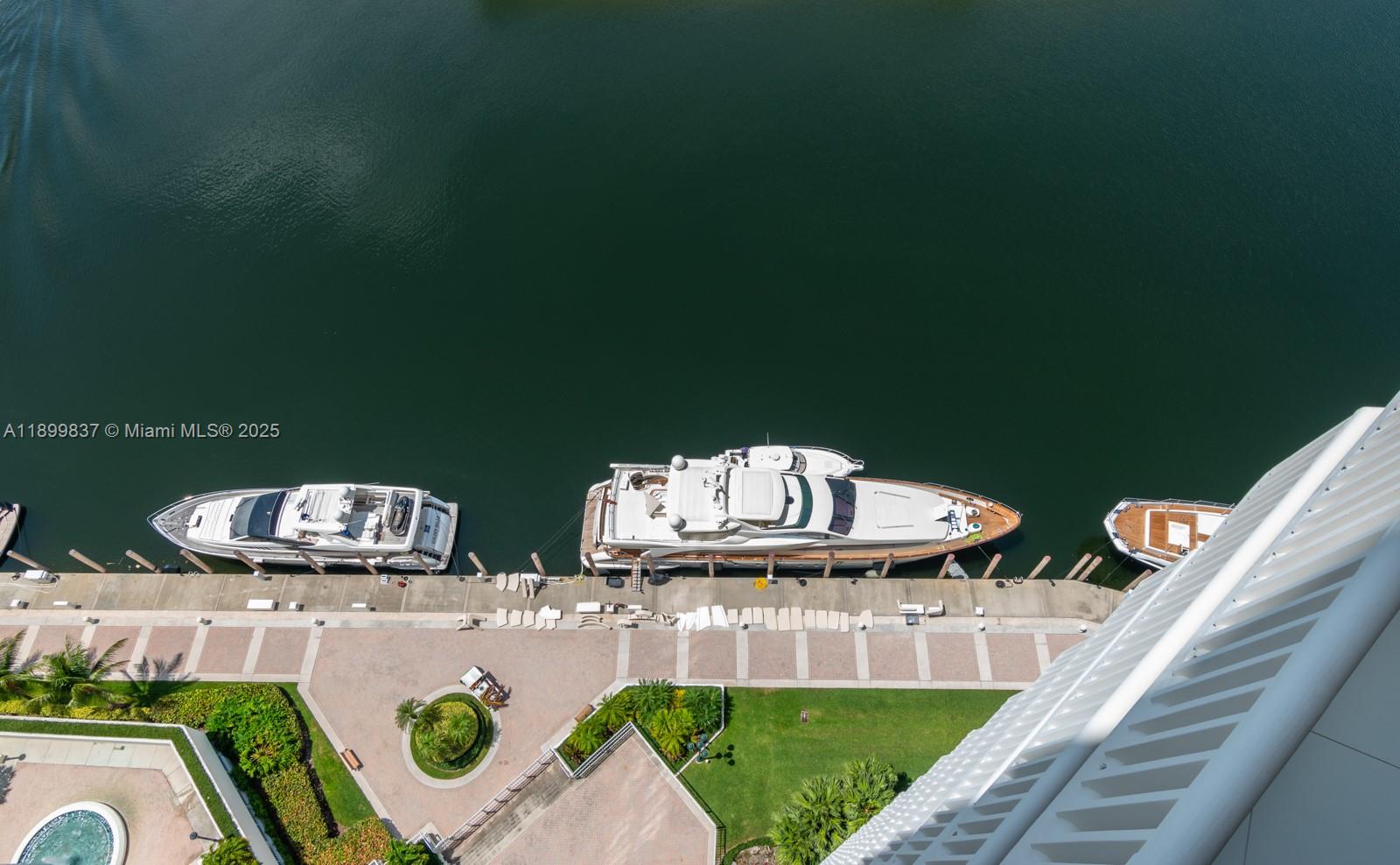 1000 East Island Boulevard, Unit 2511 Aventura, FL 33160 - Photo 6 of 34