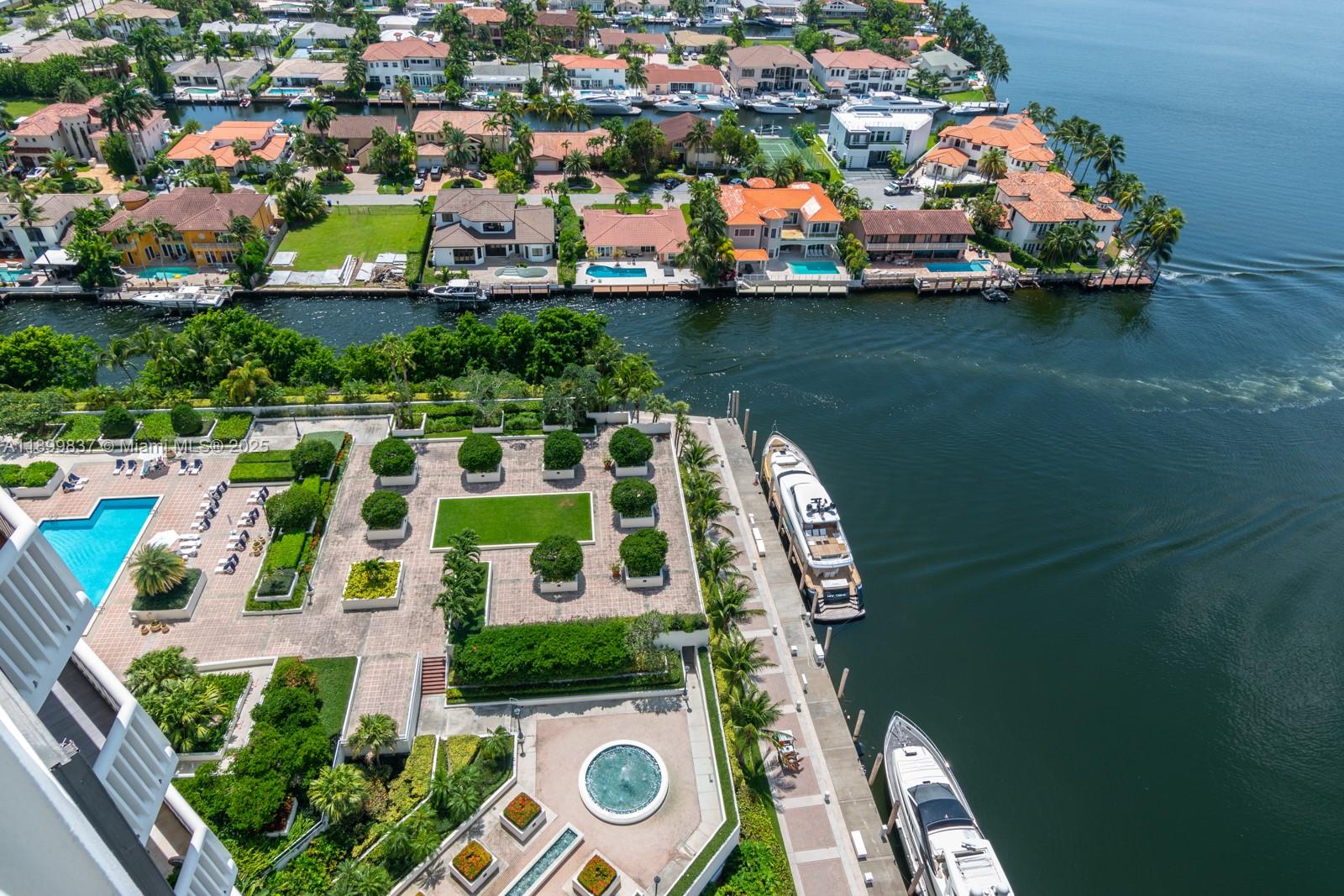 1000 East Island Boulevard, Unit 2511 Aventura, FL 33160 - Photo 7 of 34