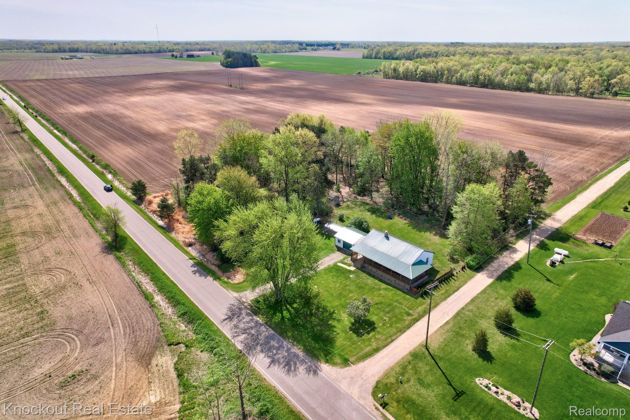 8411 Barnes Road Millington, MI 48746 - Photo 45 of 53 Gallery Image 45