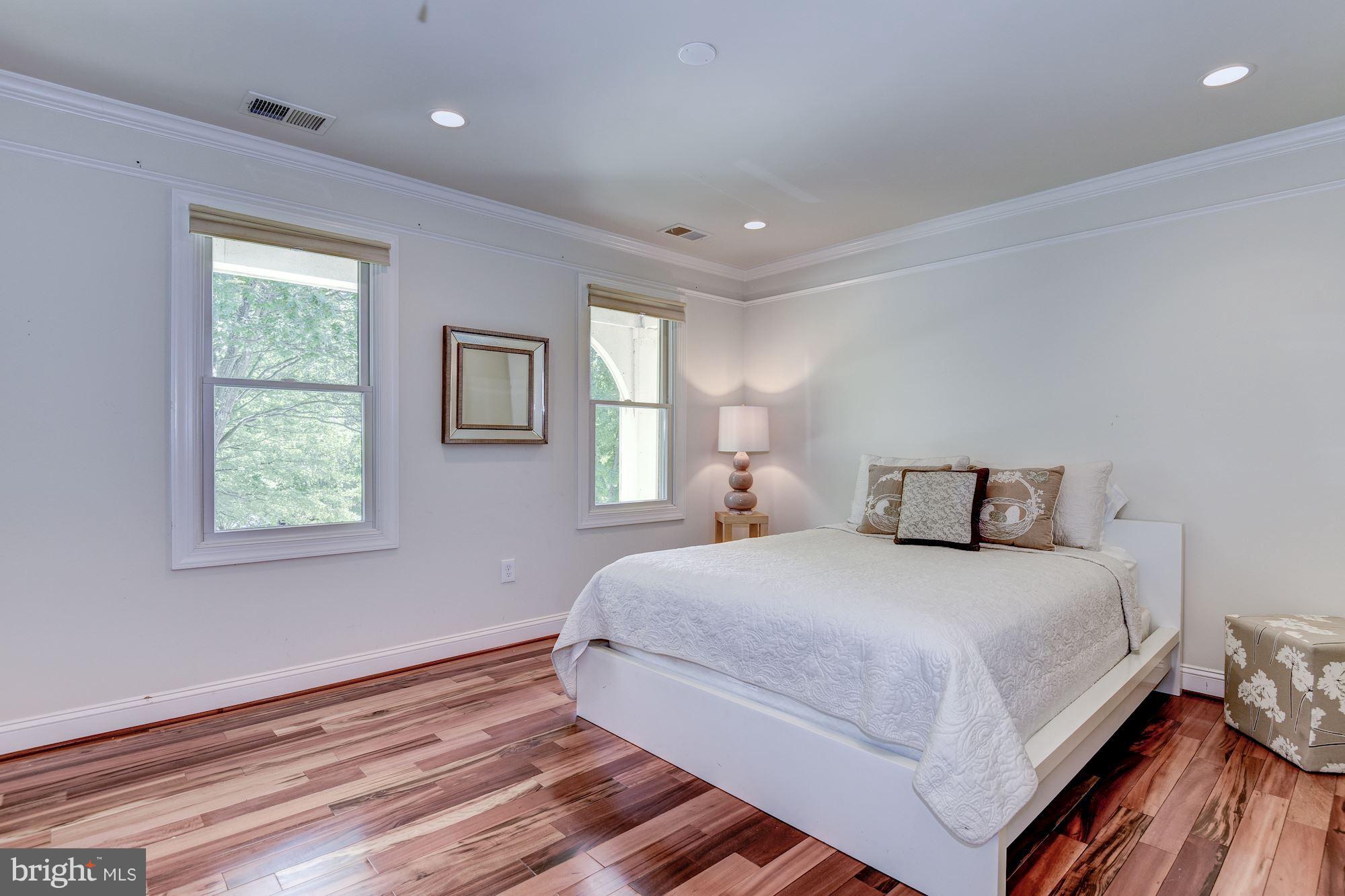 1523 Blue Meadow Road Potomac, MD 20854 - Photo 23 of 29 Spacious 3rd/Front Bedroom with Double Closet