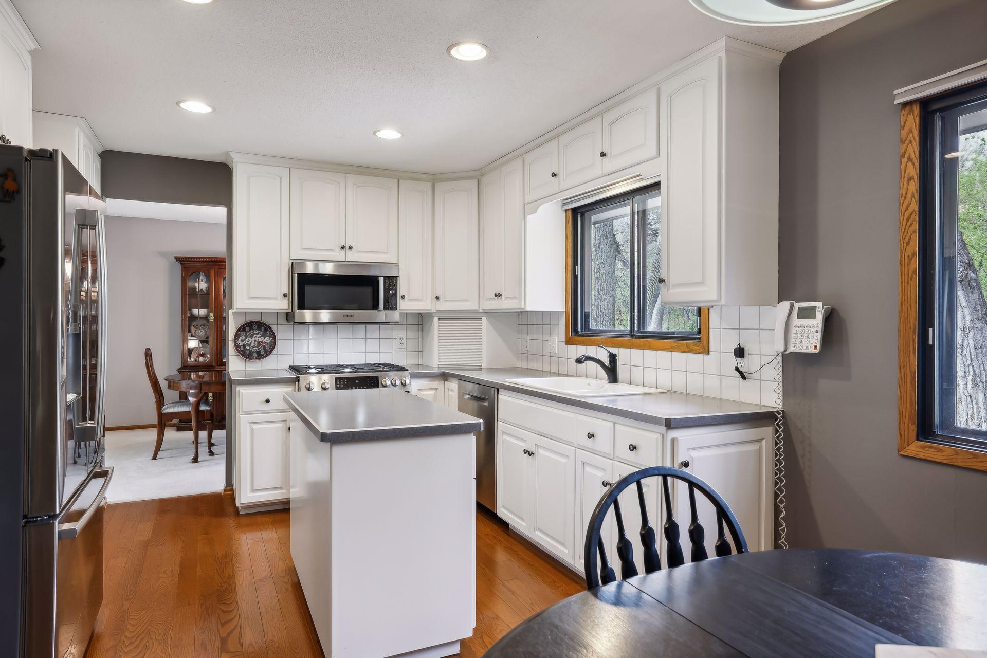 10120 Amsden Way Eden Prairie, MN 55347 - Photo 15 of 46
