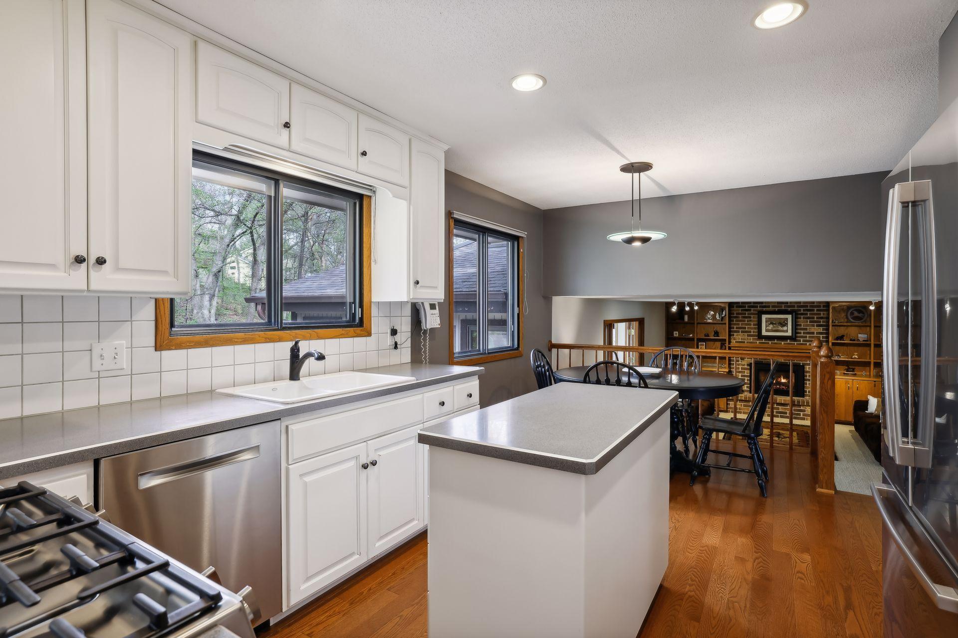 10120 Amsden Way Eden Prairie, MN 55347 - Photo 16 of 46