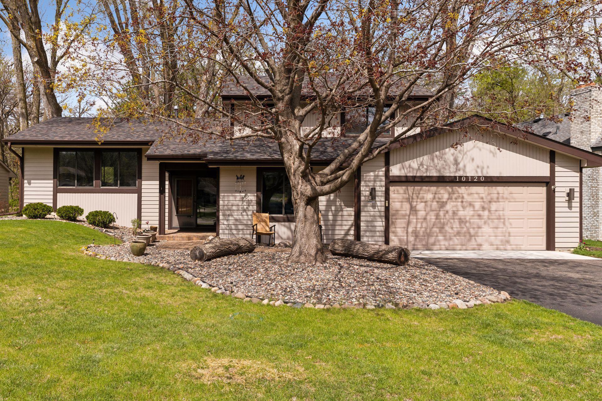 10120 Amsden Way Eden Prairie, MN 55347 - Photo 3 of 46