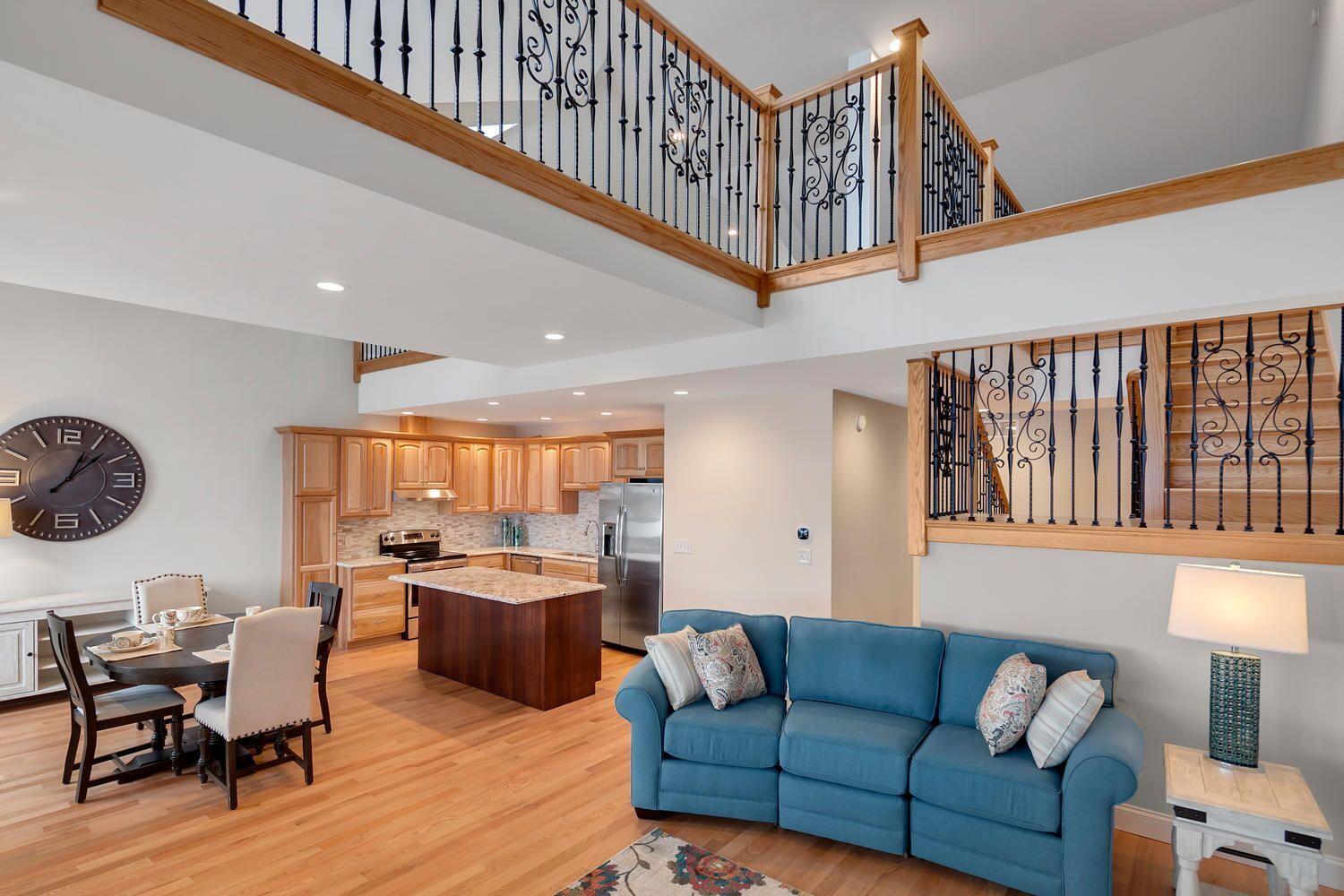 6044 North Beaune Road Ludington, MI 49431 - Photo 21 of 34 pan out-livingupstairskitch