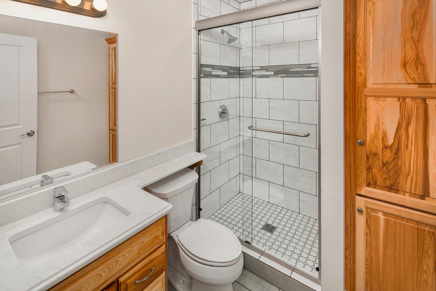 6044 North Beaune Road Ludington, MI 49431 - Photo 4 of 34 bathroom