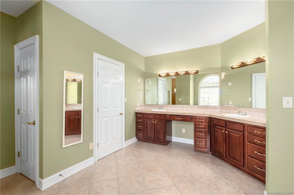 19 Brompton Road Arden, NC 28704 - Photo 21 of 39 Gallery Image 21