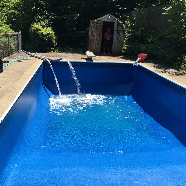 208 Boxboro Road Stow, MA 01775 - Photo 27 of 27 a view of a backyard with a tub