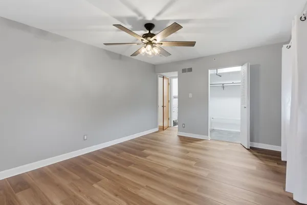 $270,000 | 1115 Royal St George Drive, Unit 201, Naperville, IL 60563
