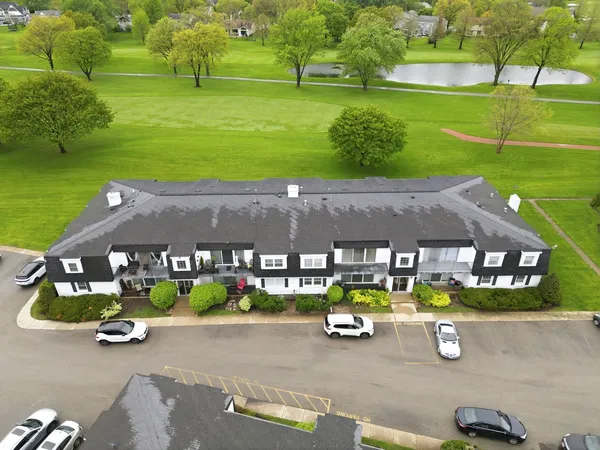 $270,000 | 1115 Royal St George Drive, Unit 201, Naperville, IL 60563