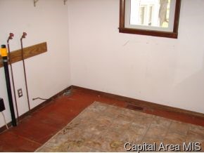 635 West Herndon Street Springfield, IL 62702 - Photo 9 of 12