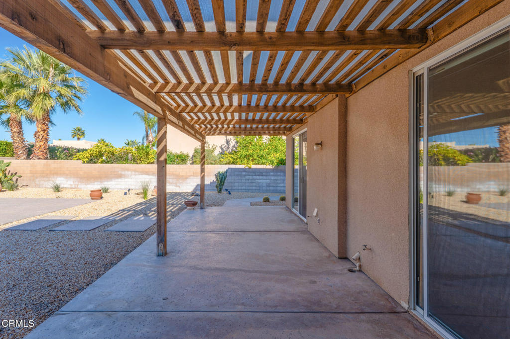 67 Tempe Trail Palm Desert, CA 92211 - Photo 43 of 56 Patio