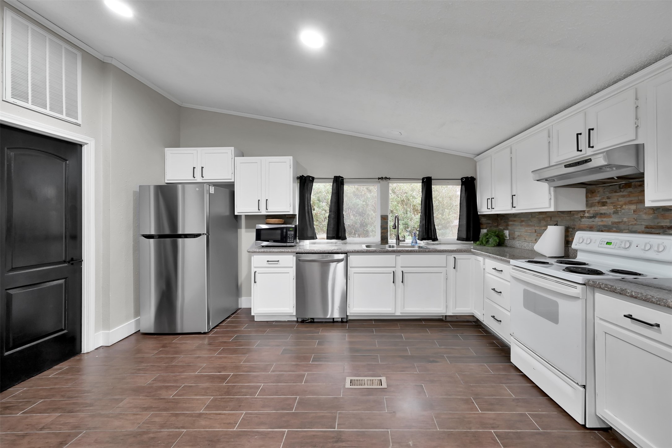 22603 Tuwa Road Tomball, TX 77375 - Photo 17 of 39