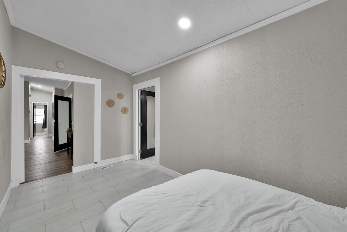 22603 Tuwa Road Tomball, TX 77375 - Photo 28 of 39 a view of a livingroom with wooden floor and kitchen
