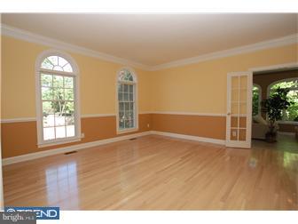 188 Stone Cliff Road Princeton, NJ 08540 - Photo 6 of 12 Living Room