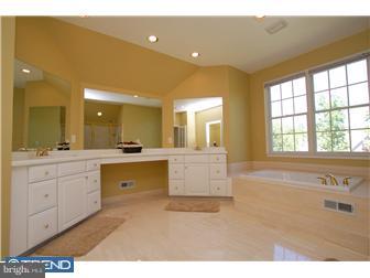 188 Stone Cliff Road Princeton, NJ 08540 - Photo 10 of 12 Bathroom