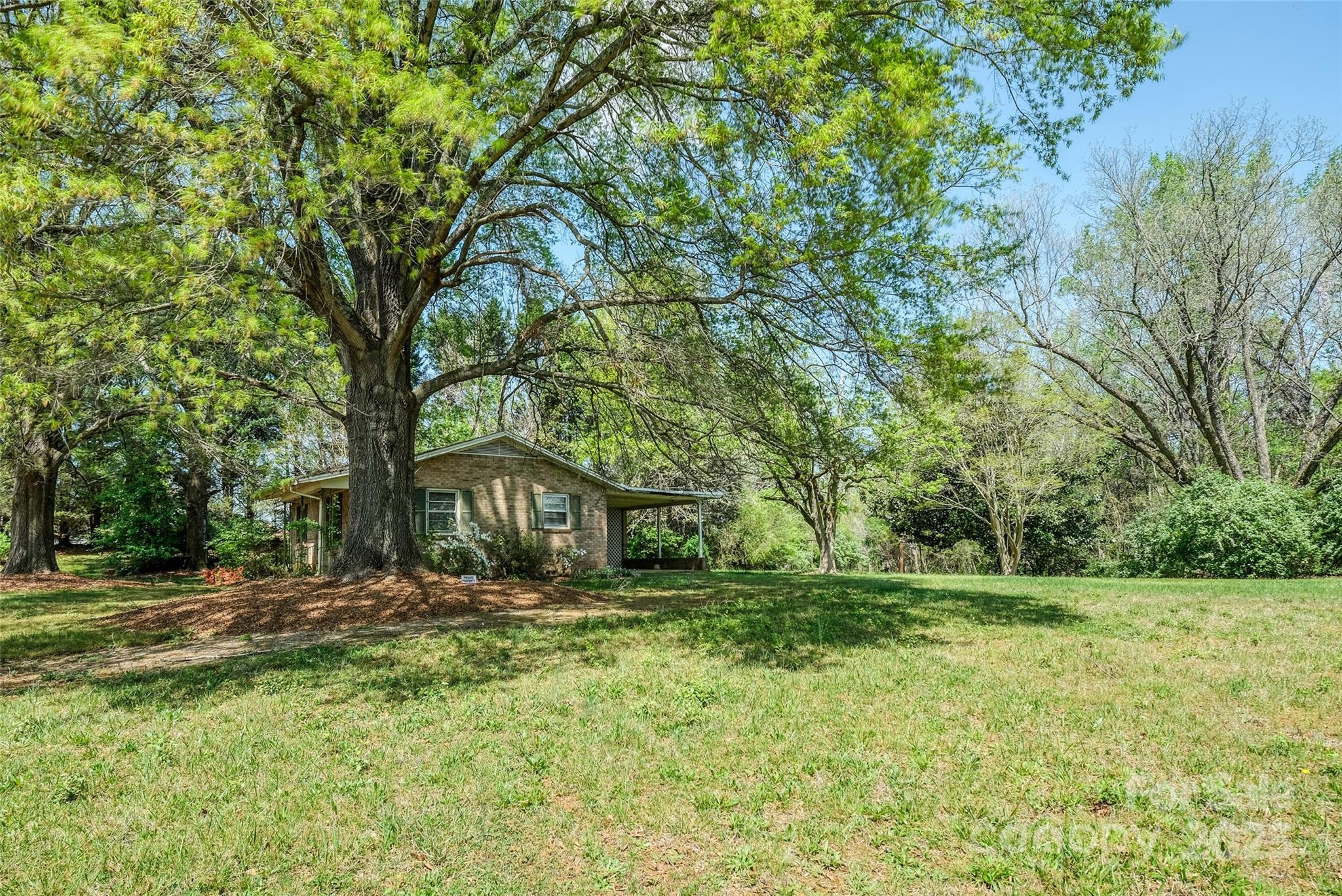 1100 Zion Church Road Hickory, NC 28602 - Photo 32 of 36