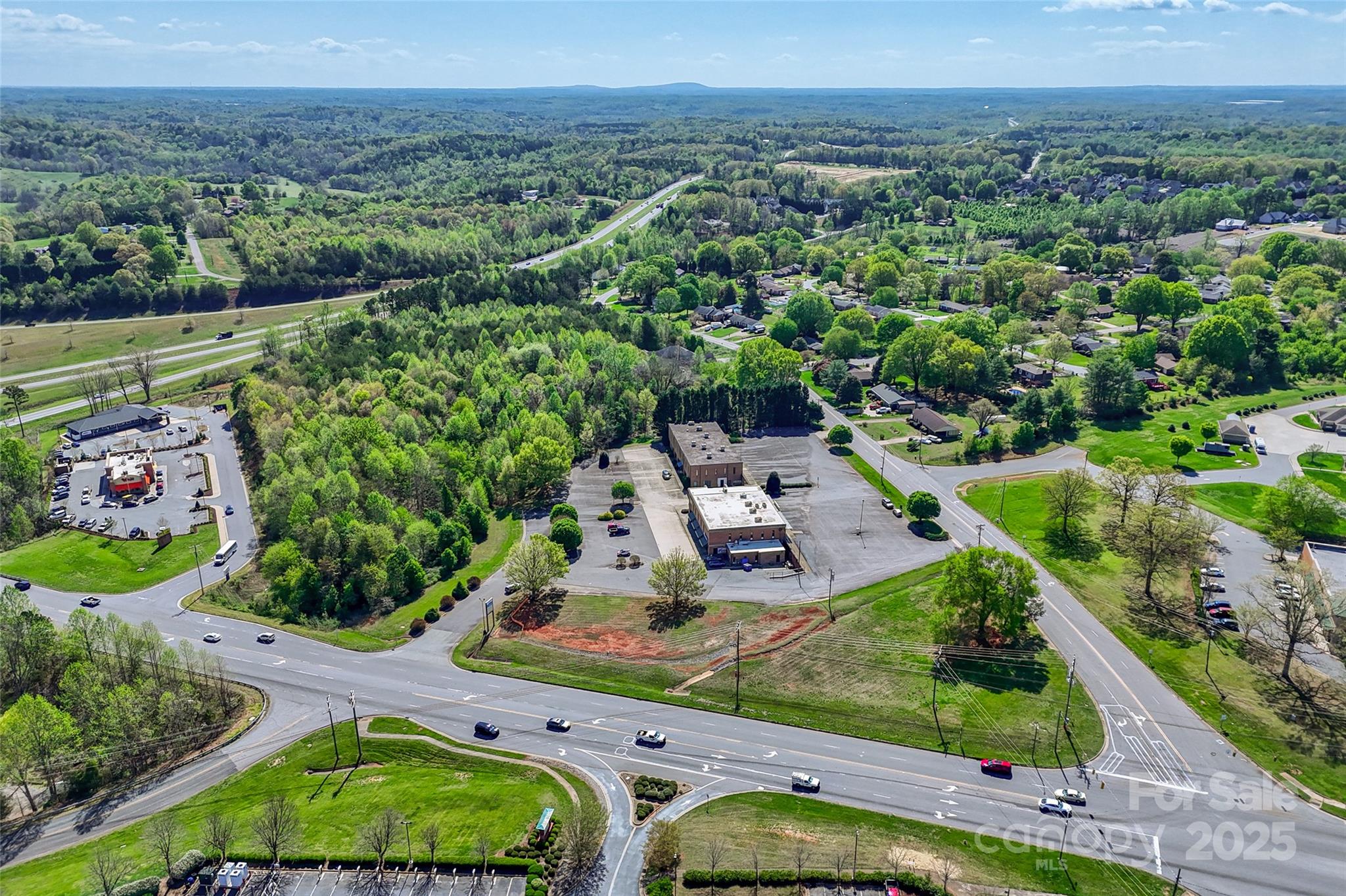 1100 Zion Church Road Hickory, NC 28602 - Photo 5 of 36