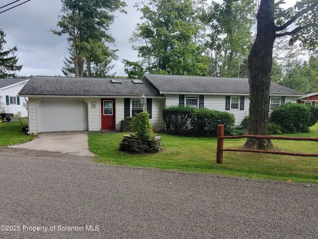 $319,500 | 1124 Heart Lake Road, Montrose, PA 18801