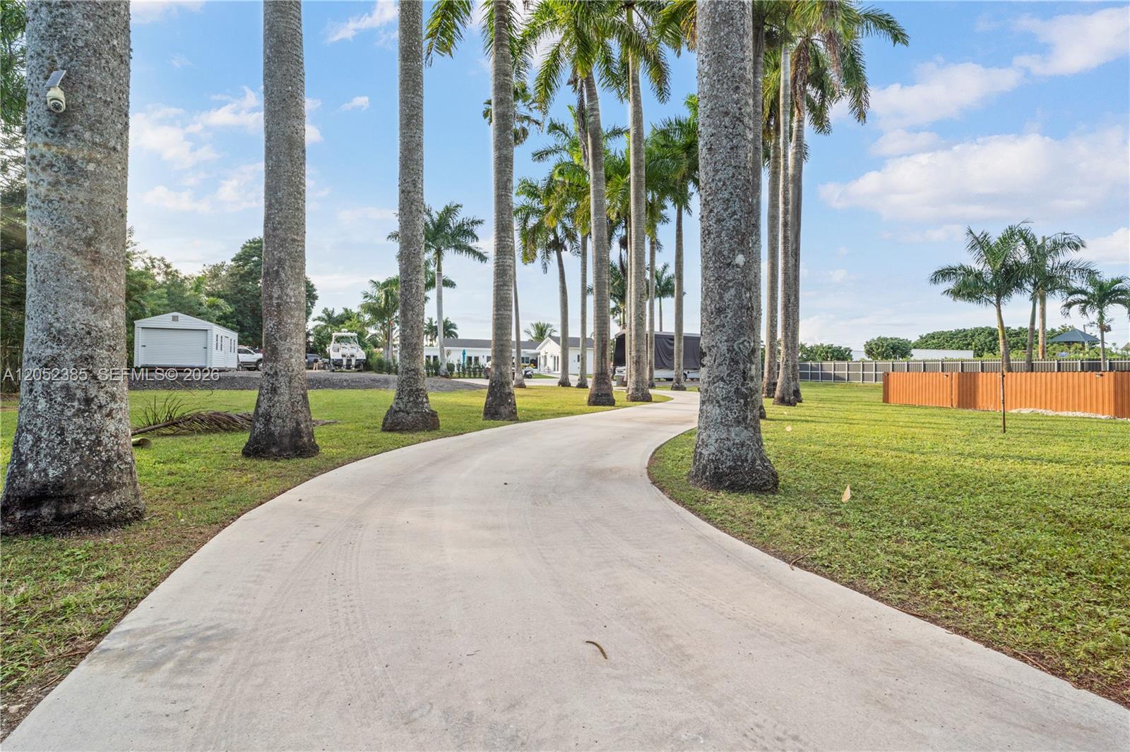 35220 Southwest 213th Avenue Homestead, FL 33034 - Photo 7 of 81