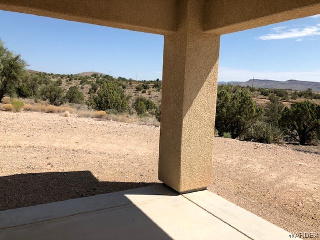 2663 North Stephan Road Kingman, AZ 86401 - Photo 7 of 28 Back Patio
