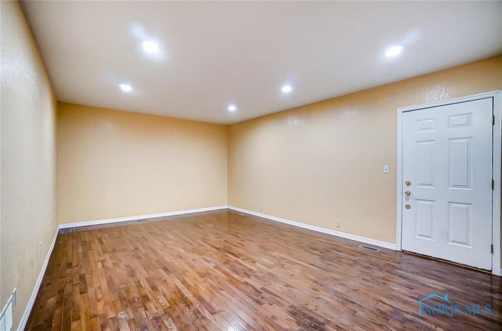 2101 King Road Toledo, OH 43617 - Photo 15 of 36 Gallery Image 15