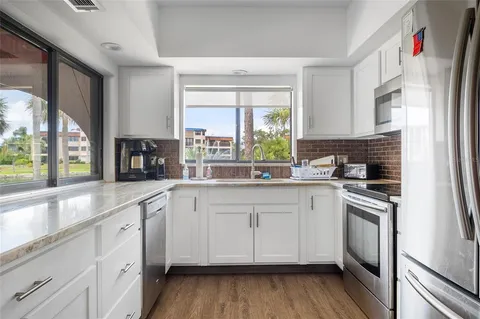 $169,000 | 23465 Harbor View Road, Unit 915, Punta Gorda, FL 33980