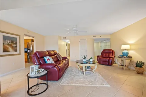 $169,000 | 23465 Harbor View Road, Unit 915, Punta Gorda, FL 33980