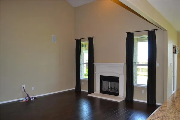 $2,695 | 917 Swan Ridge Drive, Sherman, TX 75092