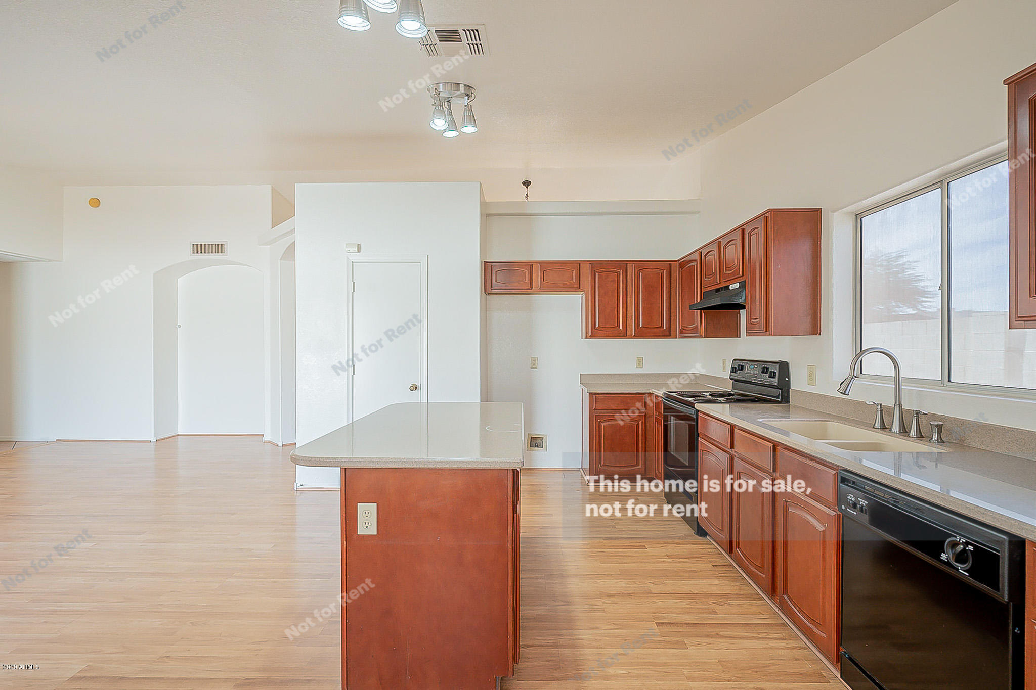 8642 West Monte Vista Road Phoenix, AZ 85037 - Photo 9 of 34 listing_6