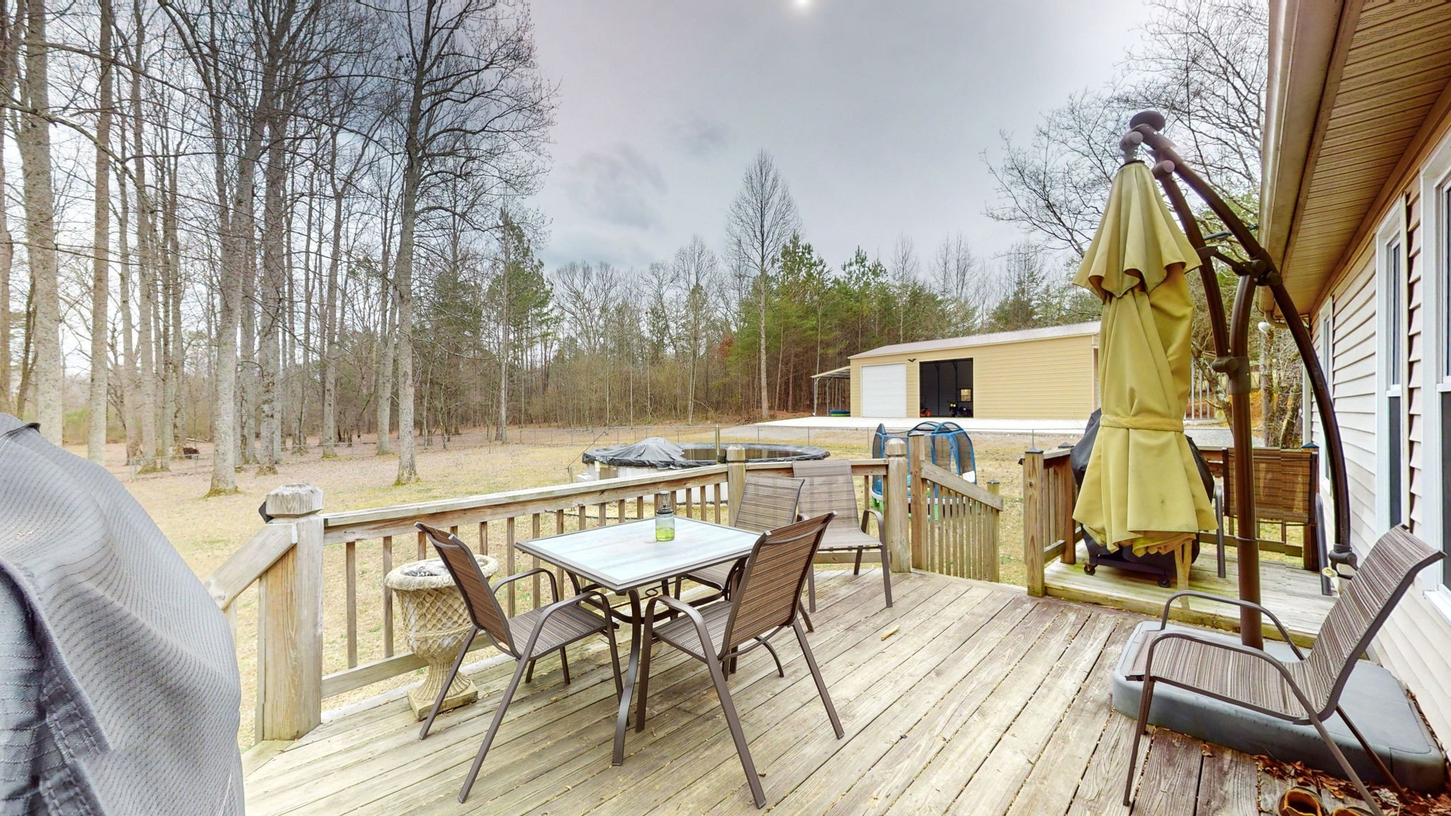 152 Shawna Street McMinnville, TN 37110 - Photo 15 of 22 a view of a patio with a table and chairs