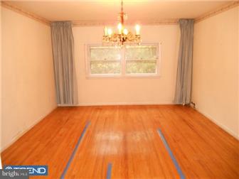 236 Glendale Road Havertown, PA 19083 - Photo 2 of 12