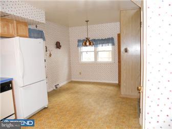 236 Glendale Road Havertown, PA 19083 - Photo 6 of 12