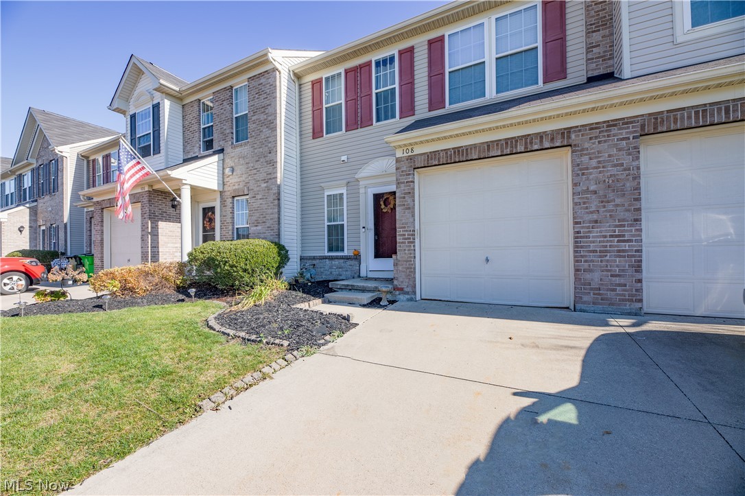 108 Ridgestone Court Berea, OH 44017 - Photo 3 of 32 Gallery Image 3