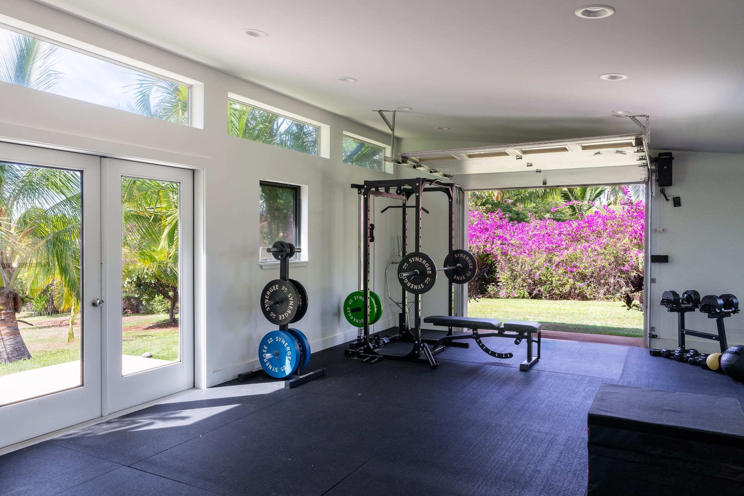 936 Punakea Loop Lahaina, HI 96761 - Photo 29 of 37 a view of a room with gym equipment and large window