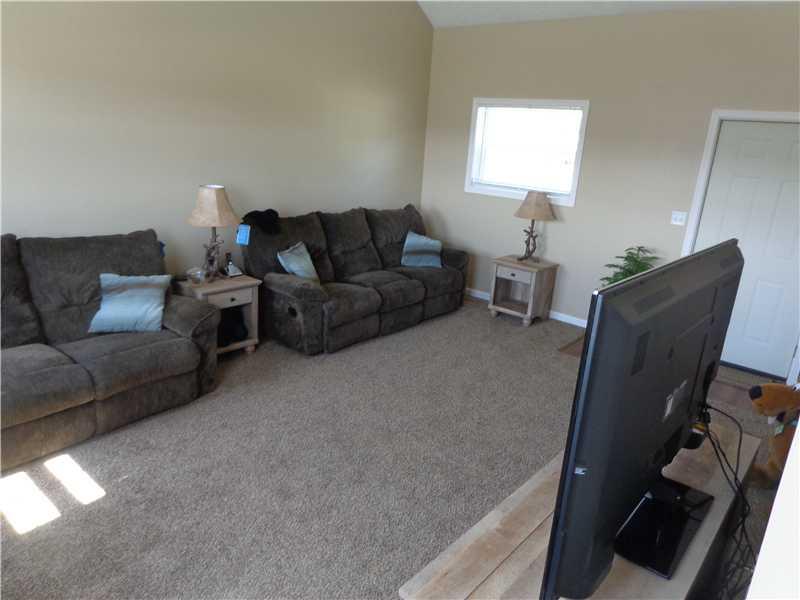 1109 Flatwoods Road Vanderbilt, PA 15486 - Photo 3 of 15 Living Room.