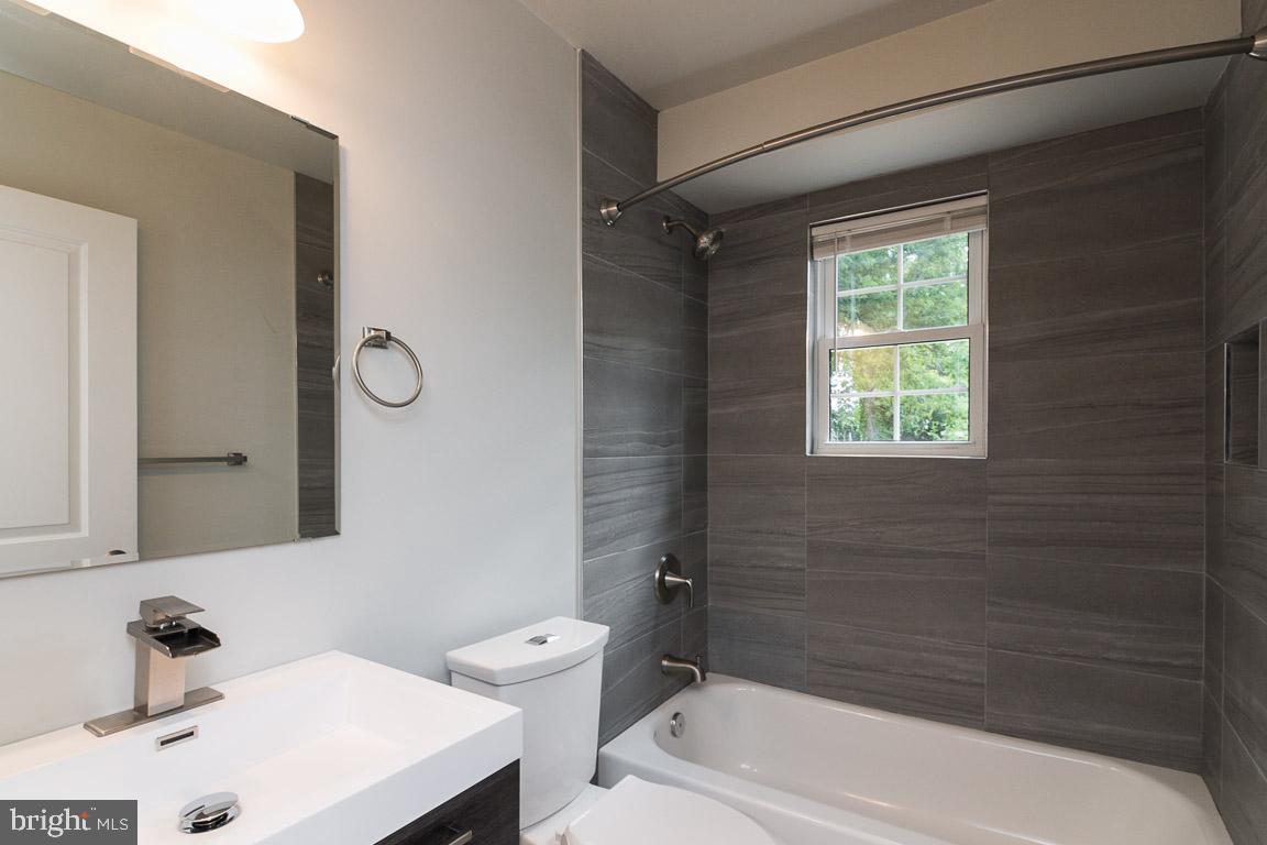 6601 Randolph Road Morningside, MD 20746 - Photo 14 of 46