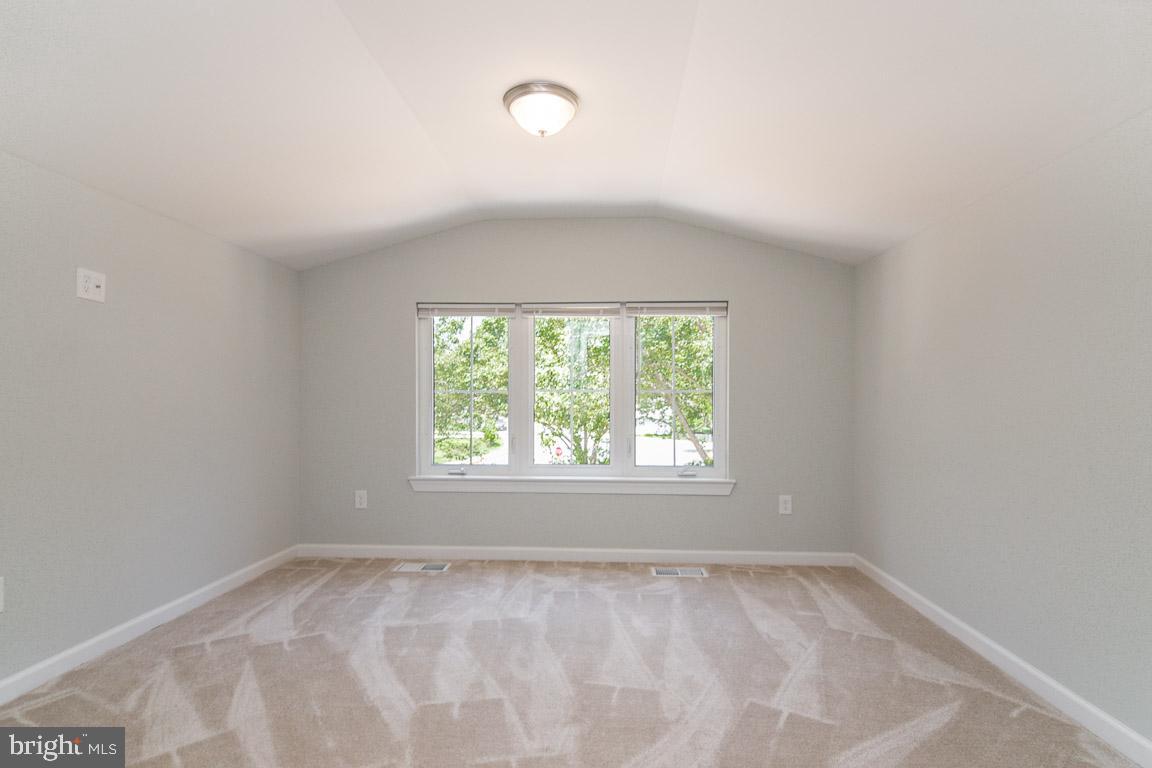 6601 Randolph Road Morningside, MD 20746 - Photo 28 of 46