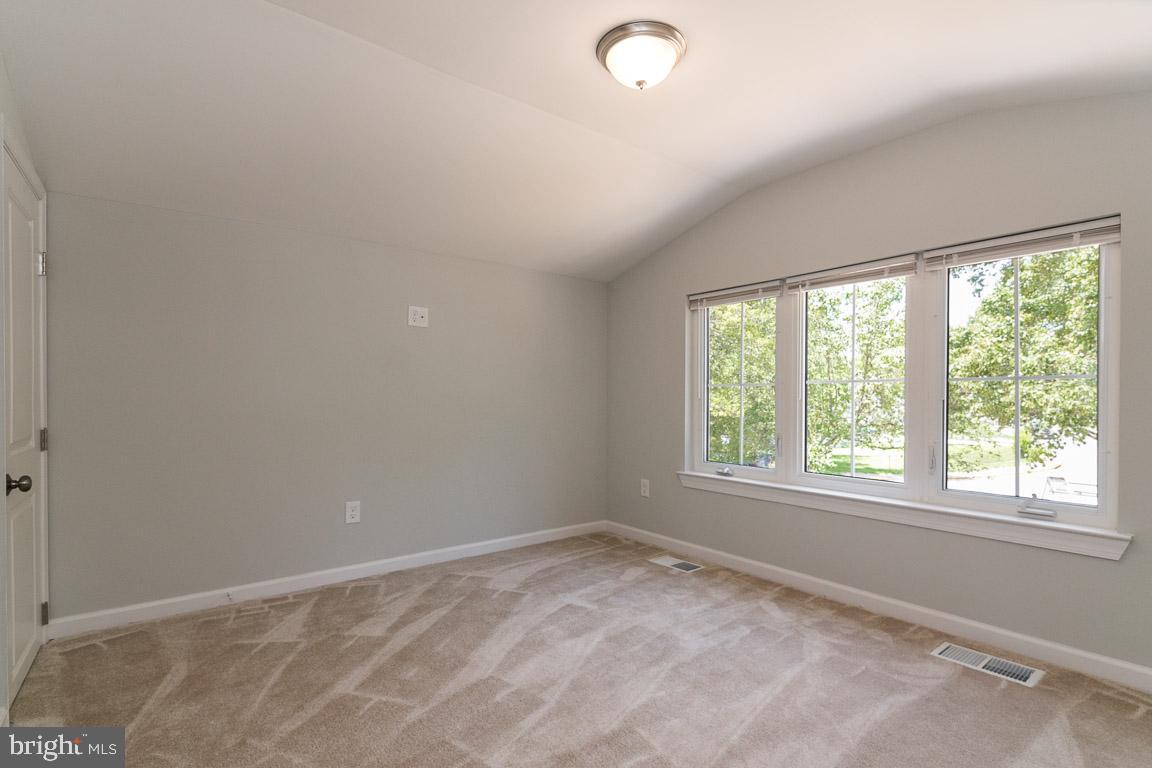 6601 Randolph Road Morningside, MD 20746 - Photo 29 of 46
