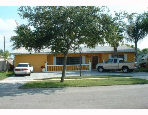 5424 Jackson Street Hollywood, FL 33021 - Photo 1 of 1 Exterior Front