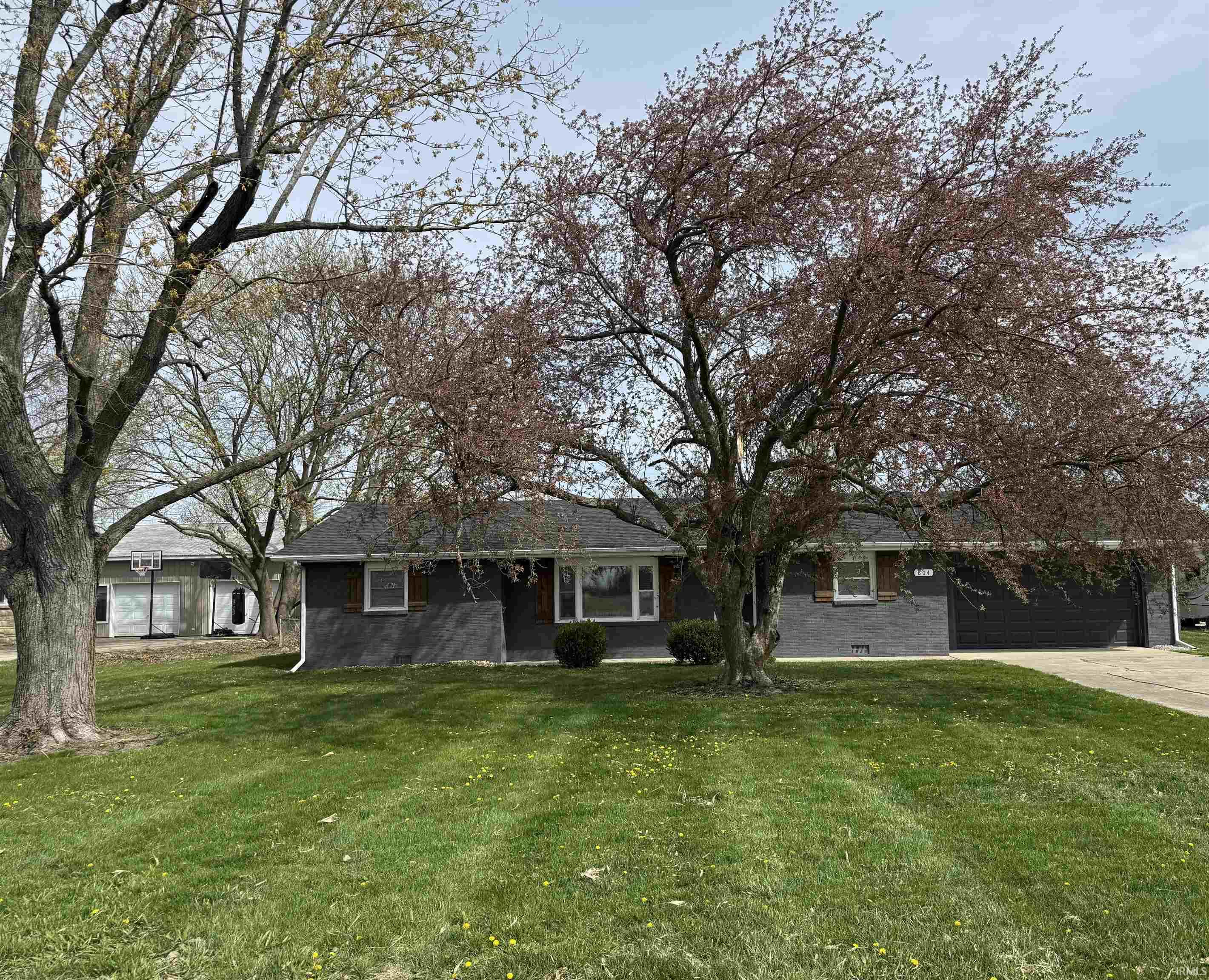 804 East Royerton Road Muncie, IN 47303 - Photo 1 of 24 Gallery Image 1